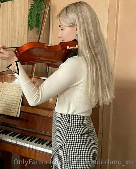 aliceinwonderland xo nackt heiße galerie