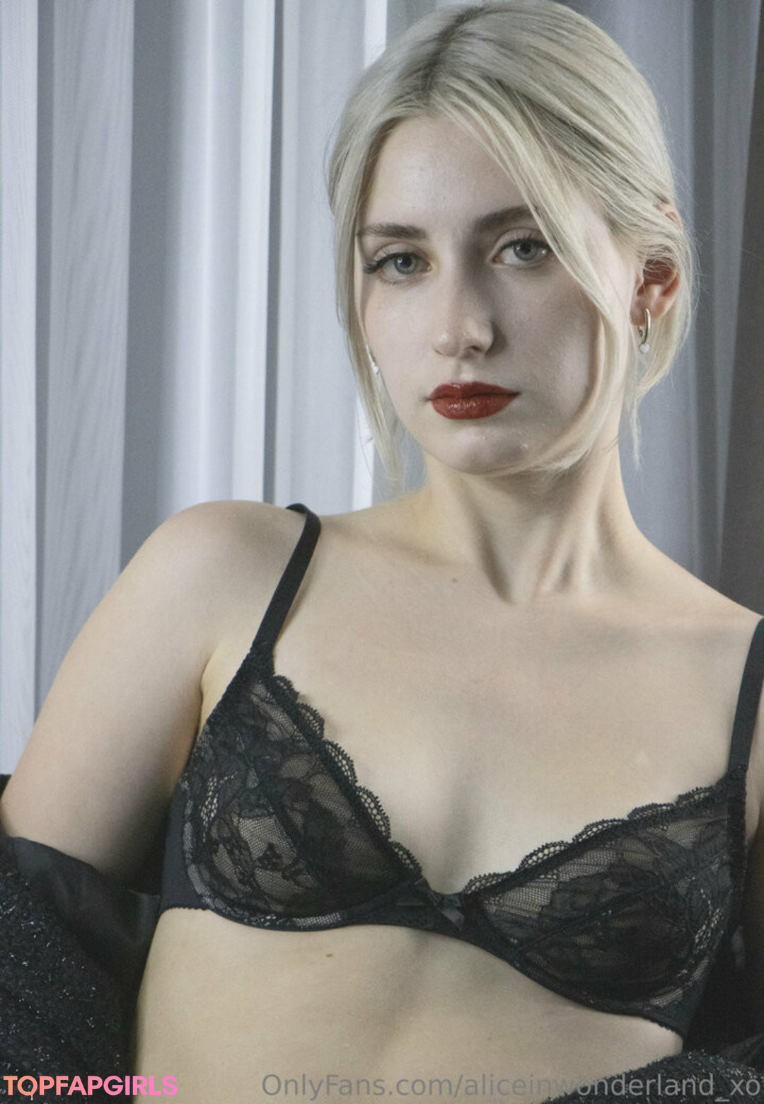 aliceinwonderland xo perfekte nackte galerie