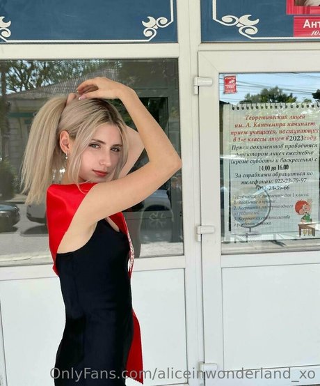 aliceinwonderland xo erwachsene heiße archiv