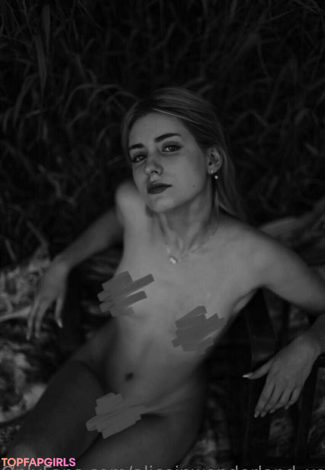 aliceinwonderland xo model hd galerie