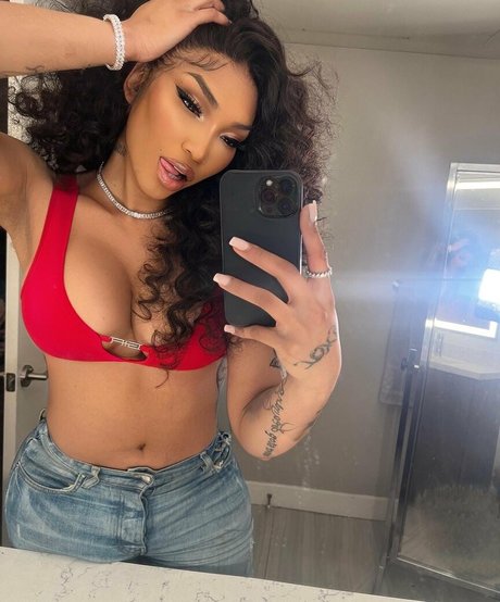 asiatische cowgirl-onlyfans exklusive nette fotos