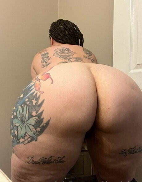 thundafans porno nackte foto