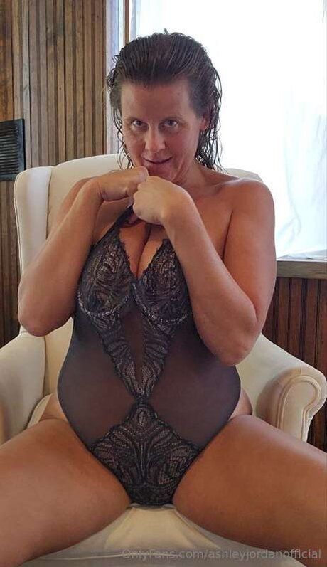 oma-onlyfans nackt hübsche archiv