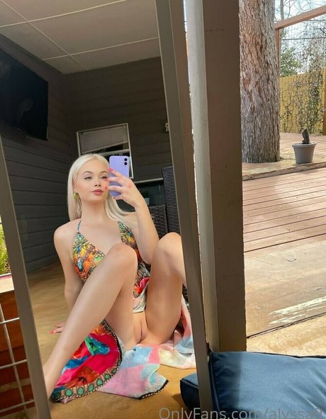 babysitter-onlyfans nacktheit hübsche fotos