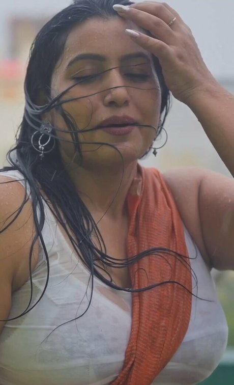 latina-dienstmädchen onlyfans erwachsene erotische foto