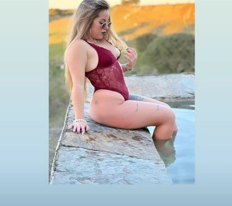 vollbusige asiatische onlyfans hd schöne fotos