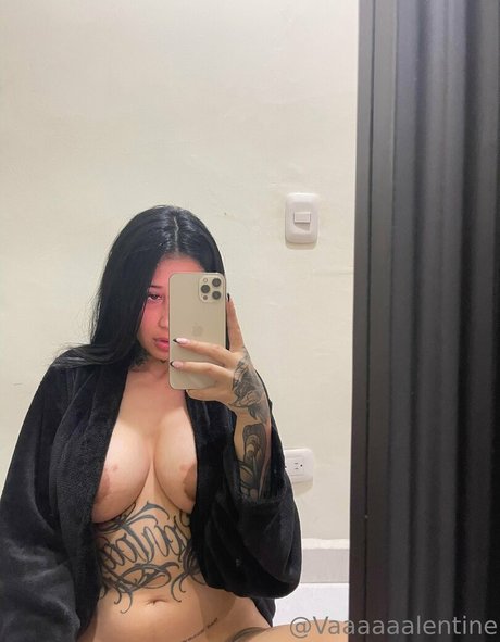 iamvaleeentine nackt pornographische galerien