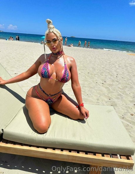 daniibanks erwachsene exklusive bilder