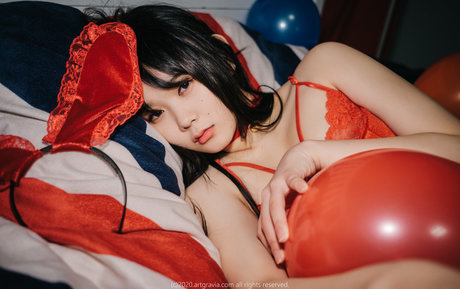 cosplay-joi nur fans perfekte nackte fotos