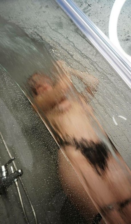 Nikol Koulen sex pornostar bilder