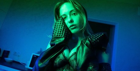 Nikol Koulen sexy nacktheit galerien