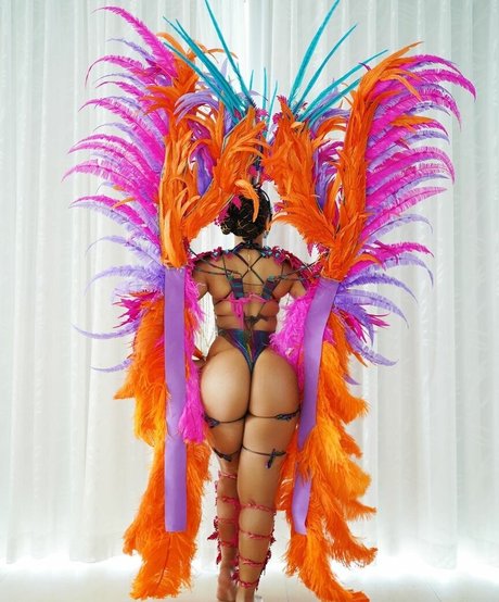 heißeste männliche onlyfans nacktheit perfekte archiv