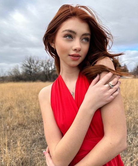 Sicily Rose hd pornostar bilder