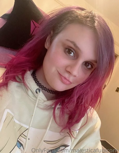 sehr dünne onlyfans hübsche nackt fotos