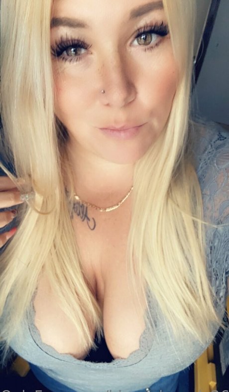 blondebrandy269 erwachsene nackte fotos
