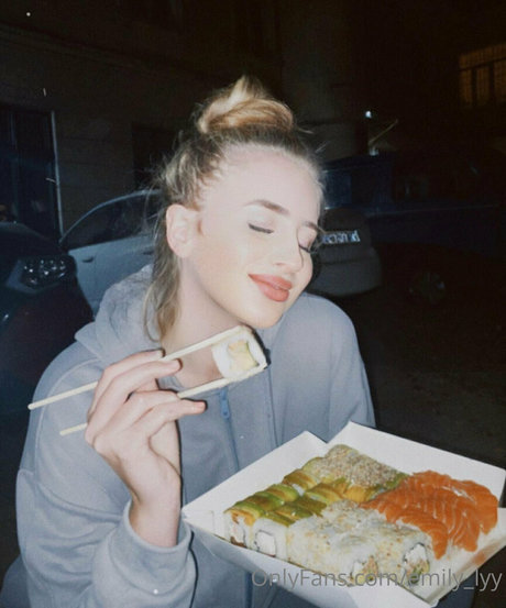 kurze haare teen onlyfans kunst pornografische archiv