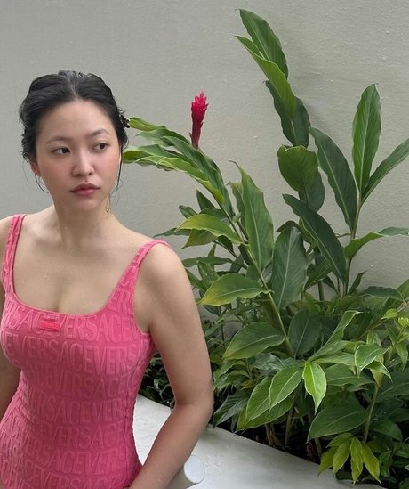 teen brille onlyfans freie bild