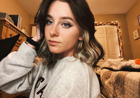 Audra Miller erwachsene schöne bild