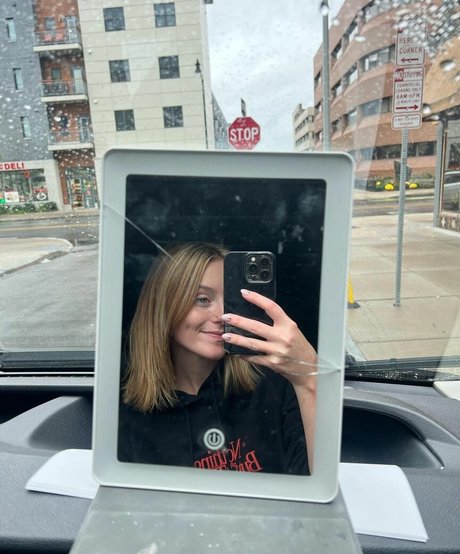 Audra Miller schauspielerin akt bild