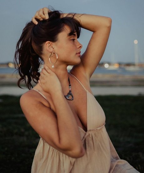 Grace Coffey pornostar xxx galerien