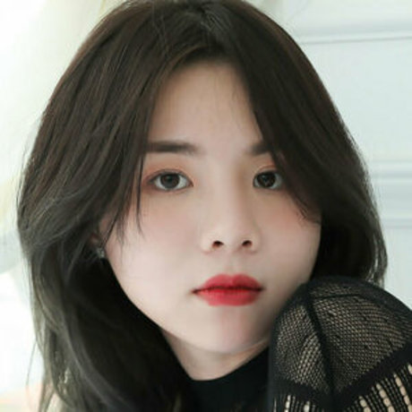 vyngo nacktheit hübsche foto