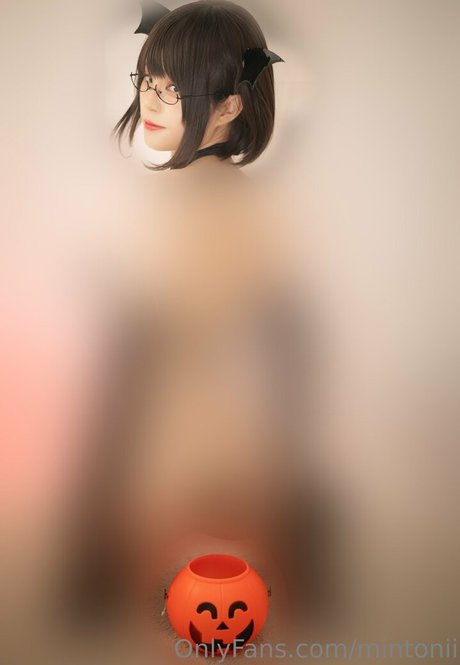 mintonii model hübsche galerie