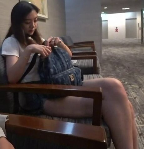 kurvige dessous onlyfans xxx akt fotos