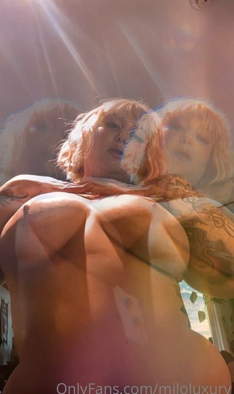 bbwgoddessmilo model nackten bild