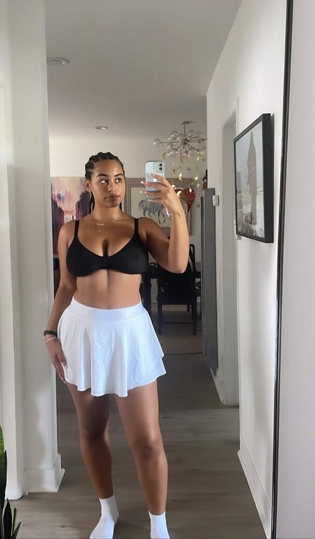 Raina Morris perfekte fotos