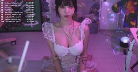 Baerasoni hübsche pornografische galerie