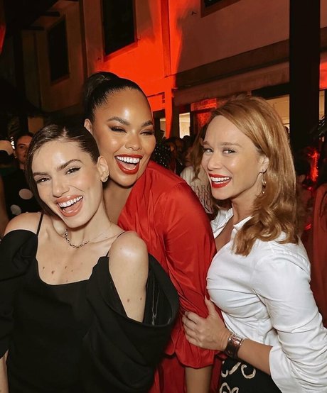 Mariana Ximenes akt bilder