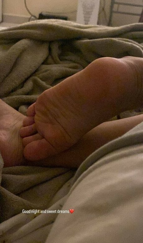 lesben strapon onlyfans xxx pornographische bilder