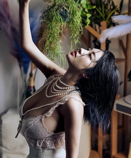 lesben strapon onlyfans kunst nackte bilder