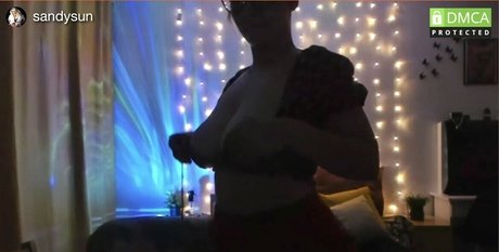 SandySun porno nacktheit foto