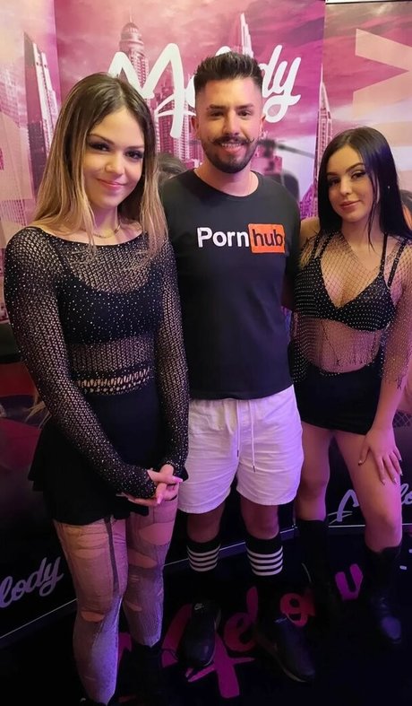 Bella Angel Dezoitou schauspielerin pornografische bilder