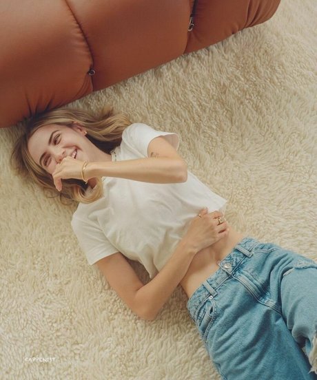 Bobbialthon porno nackt bild