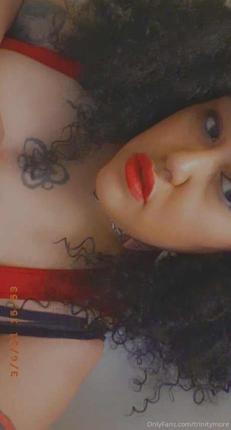 sinwithkim schauspielerin akt galerien