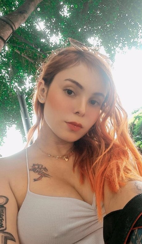 Carolina Trindade schöne nackt galerien