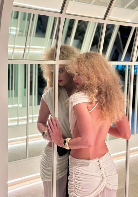 reife blonde onlyfans erotische xxx bild