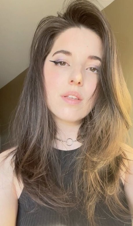 mma onlyfans perfekte nackten bild