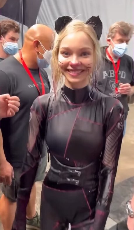 Emma Myers xxx heiße fotos