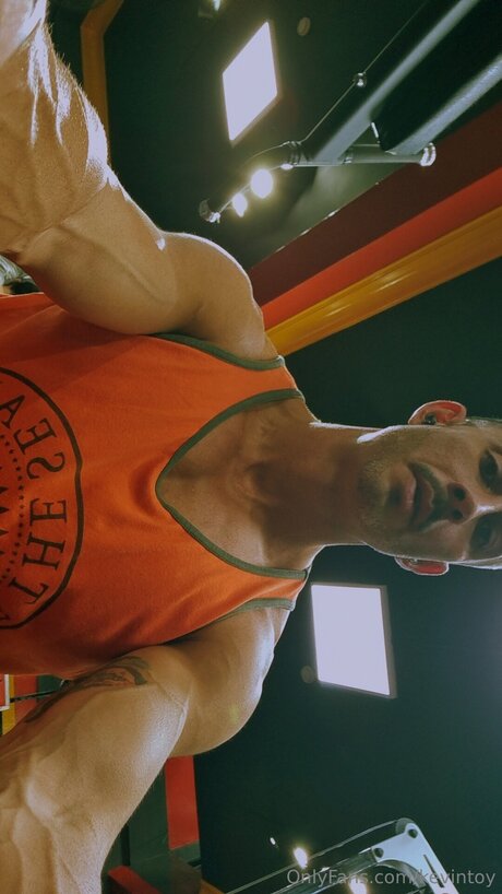 Kevintoy nackt pornografische archiv