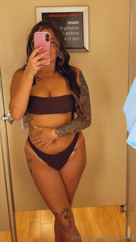 Je Freckles schöne nackt fotos