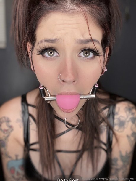 Hawkhatesyou erwachsene nacktheit foto