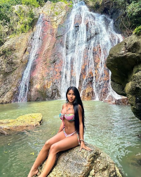 Praew Phatcharin freie pornostar galerien