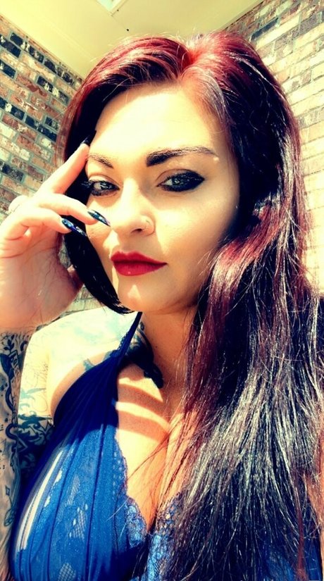 vollbusige asiatische onlyfans nackt top fotos