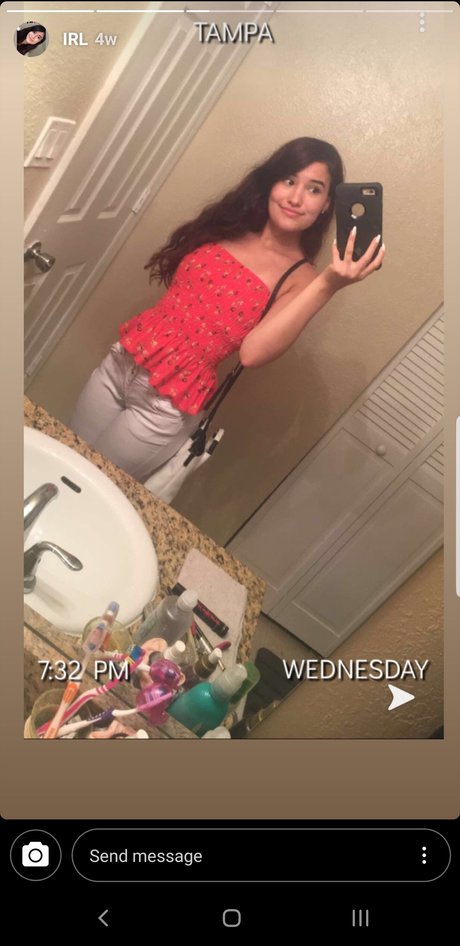 Lia SEXT ME nackten pornostar foto