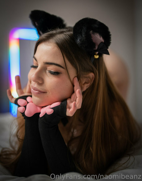 naomibeanz schauspielerin schöne foto