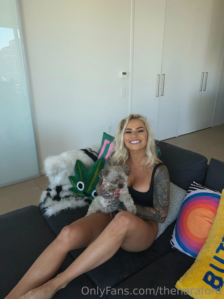 Nara Ford hd pornographische foto