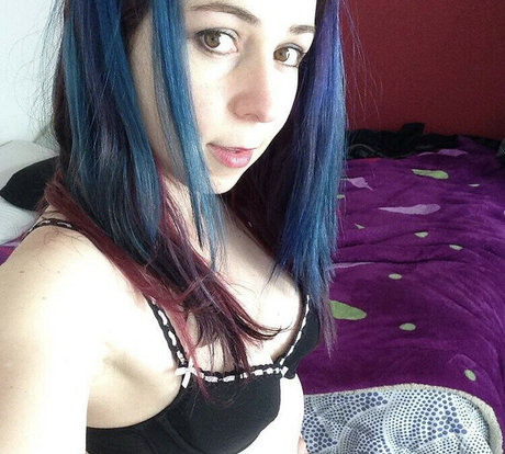 Litzia Moon model nackt archiv